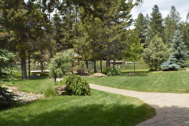 17227 Merganser Dr, Bend, OR 97707