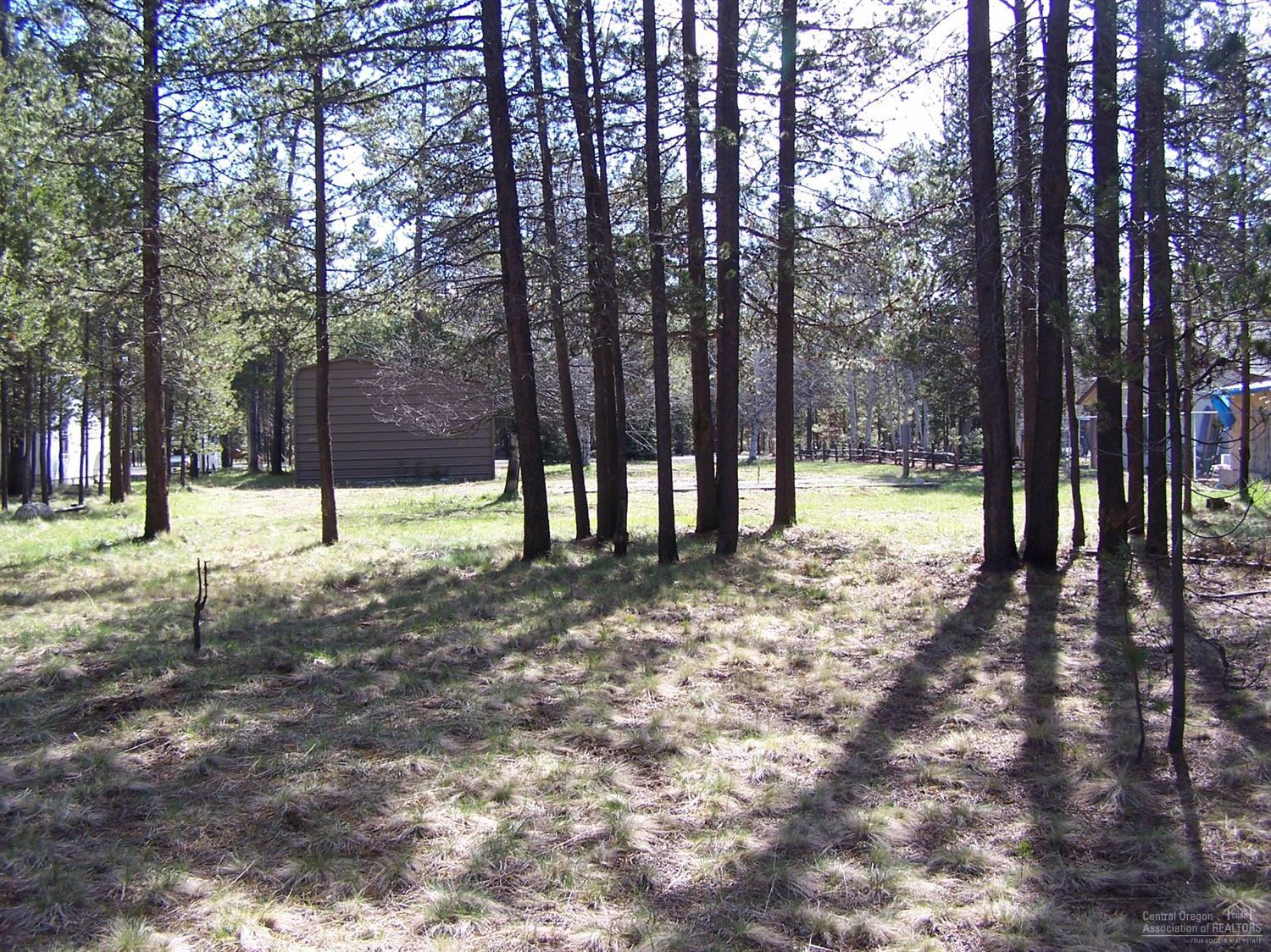 55627 Southwest Swan Road, Bend, OR 97707
