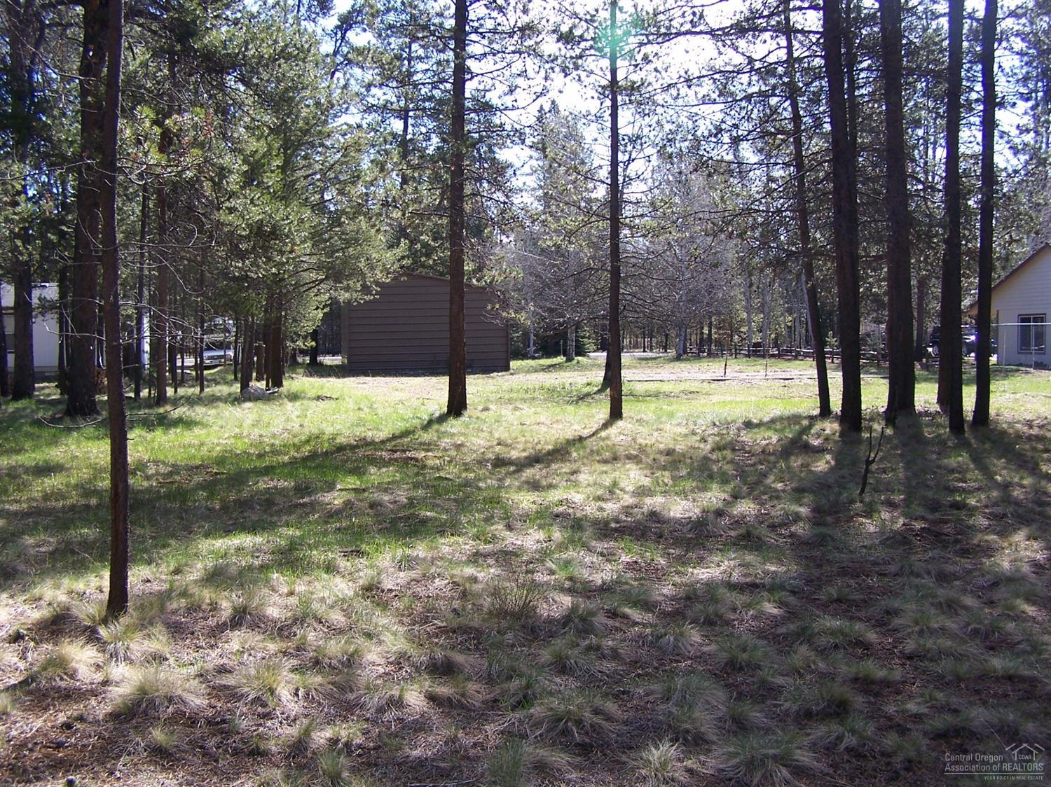 55627 Southwest Swan Road, Bend, OR 97707