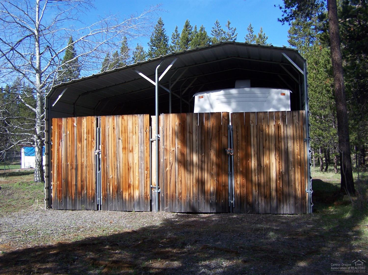 55627 Southwest Swan Road, Bend, OR 97707