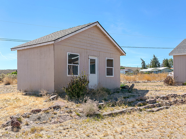 542 Dapple Grey StHines, OR, 97738Harney County