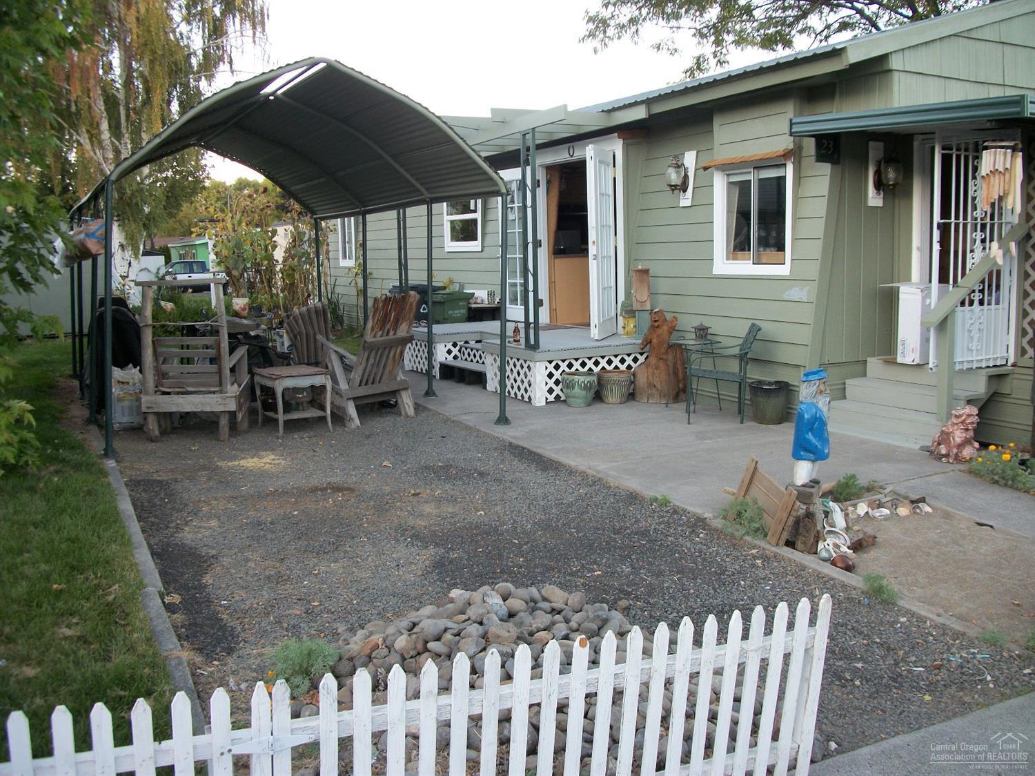 200 Southwest D Street, Madras, OR 97741
