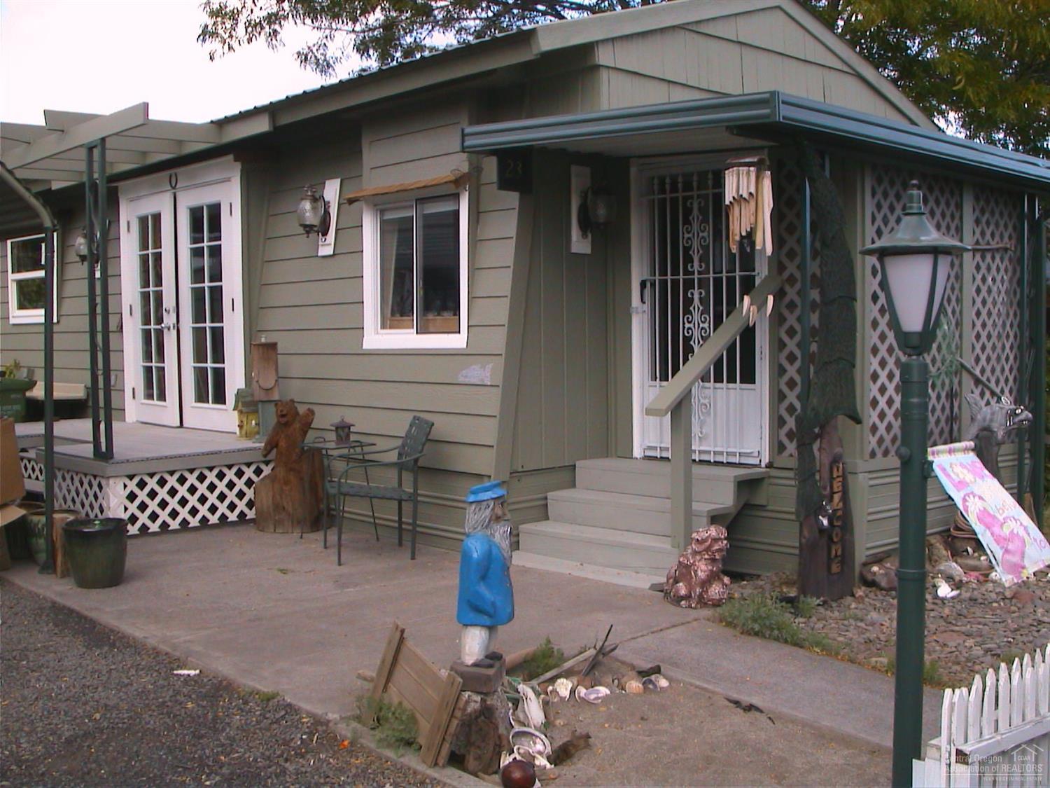 200 Southwest D Street, Madras, OR 97741