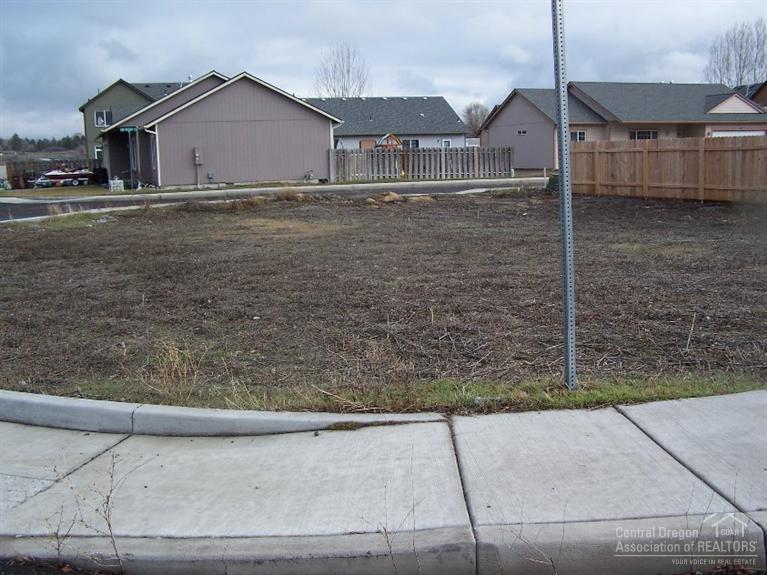 1420 Northwest Breann Loop, Prineville, OR 97754