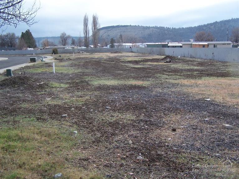 1420 Northwest Breann Loop, Prineville, OR 97754