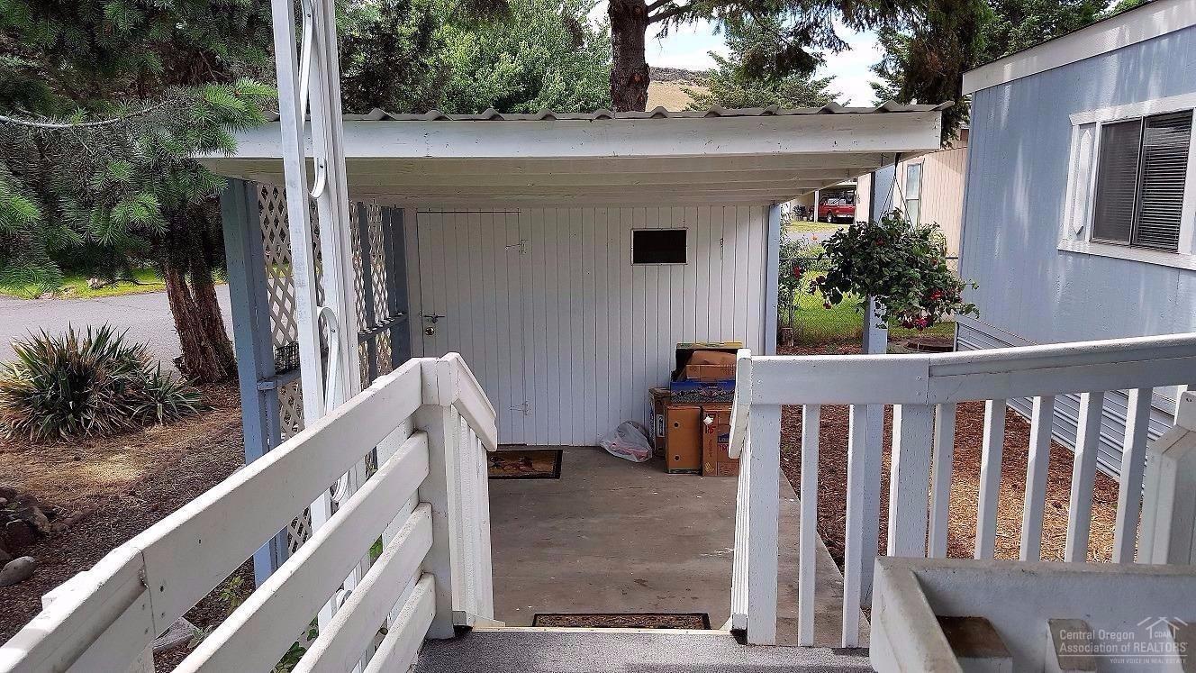 185 Northwest Harwood Street, Prineville, OR 97754