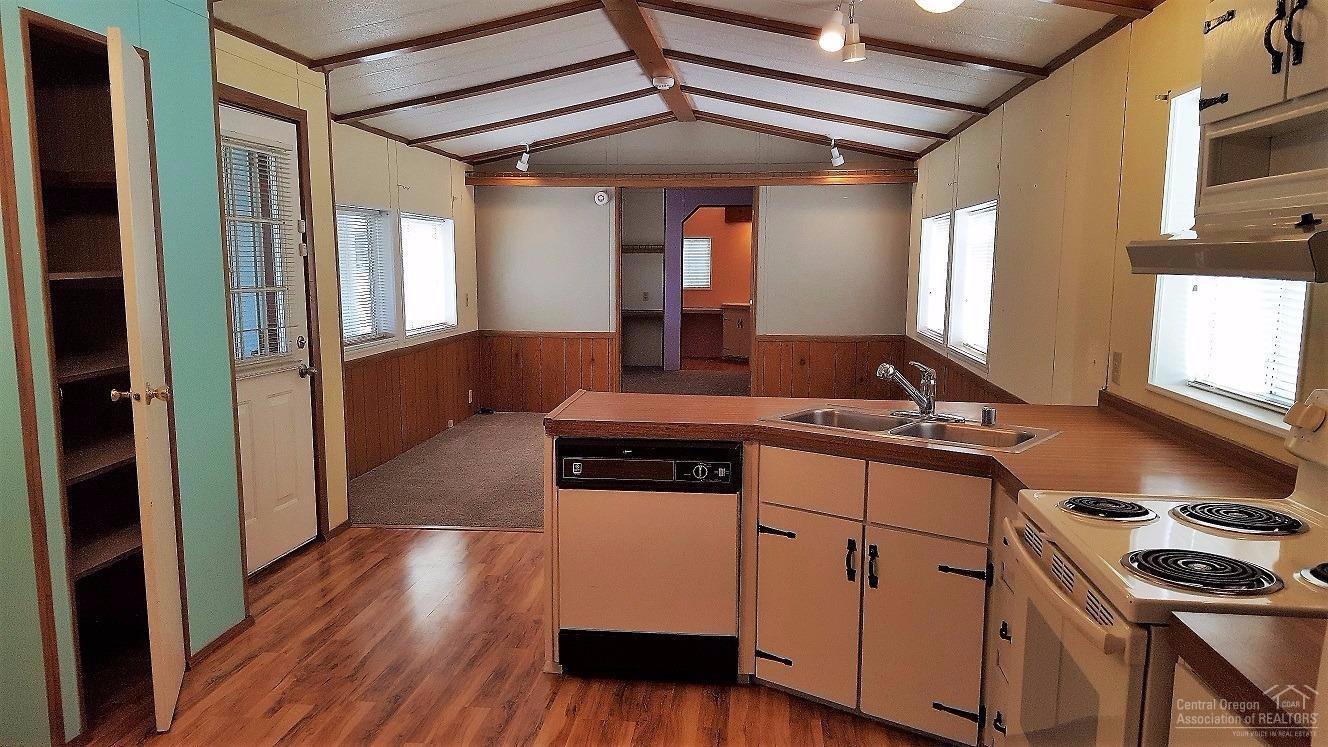 185 Northwest Harwood Street, Prineville, OR 97754