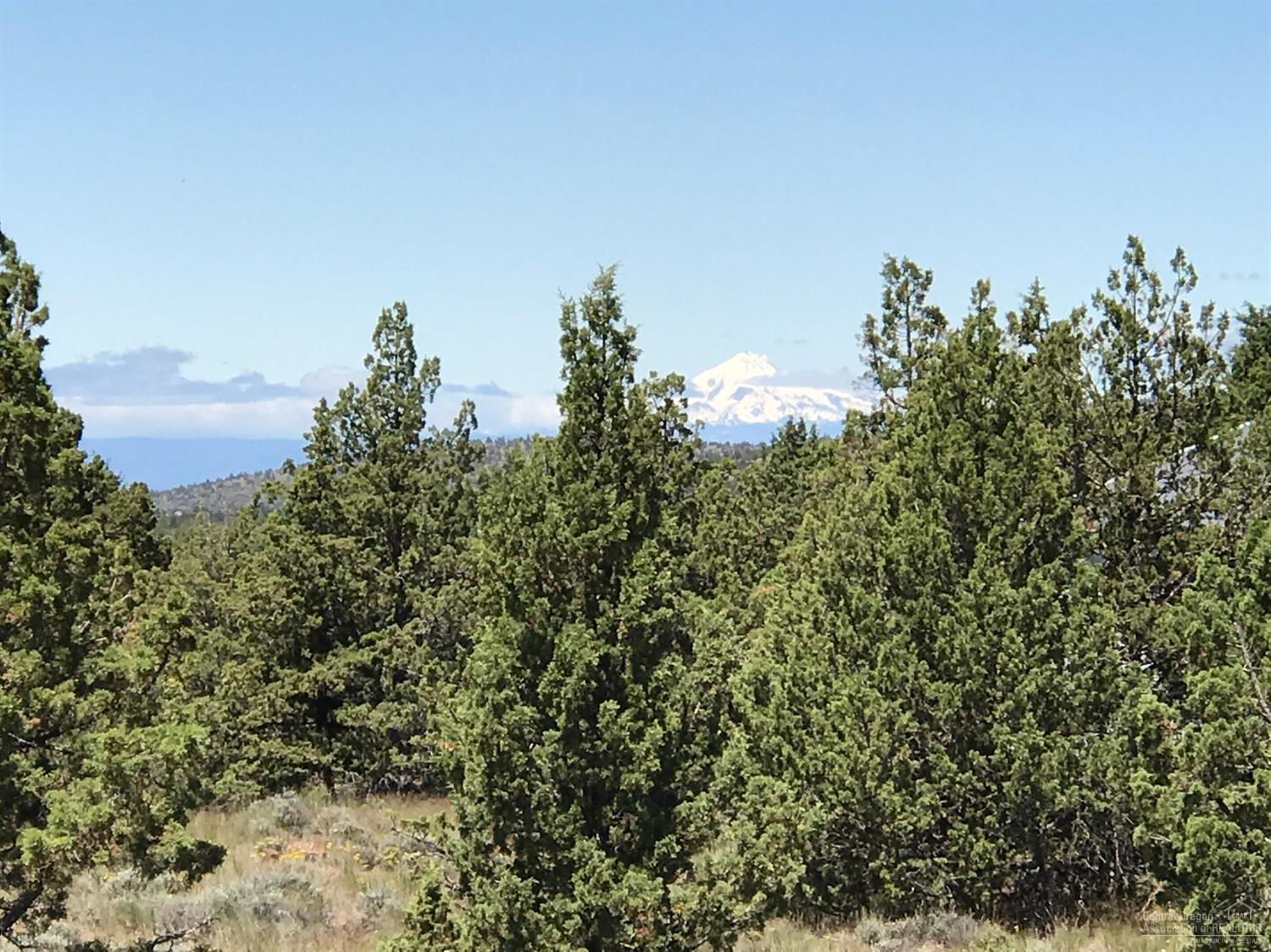 4756 Southeast Sioux Loop, Prineville, OR 97754
