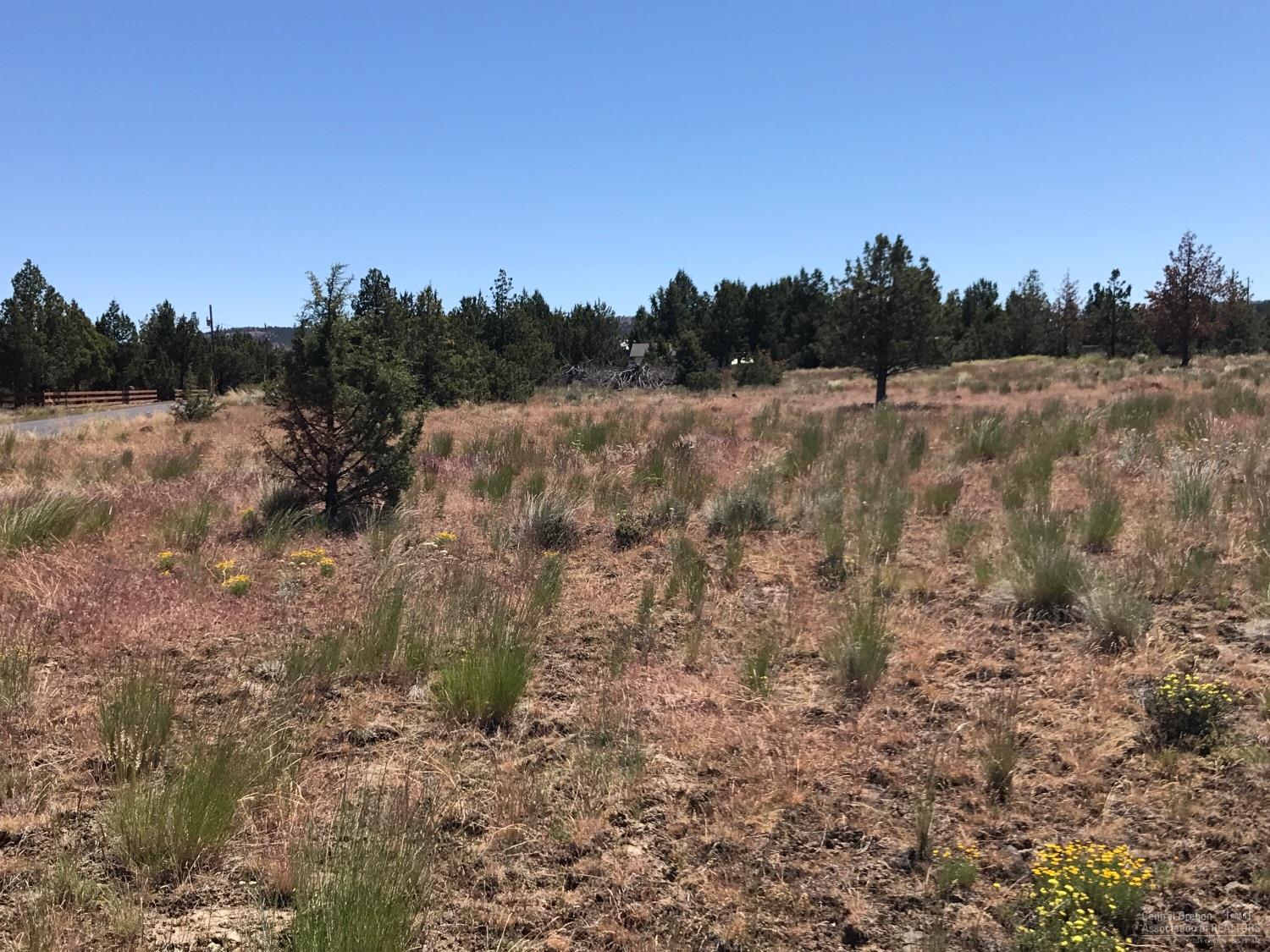 4756 Southeast Sioux Loop, Prineville, OR 97754