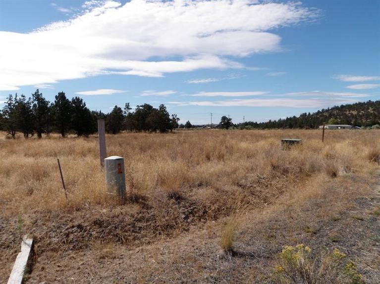 12399-TL 704 Southeast Redtail Lane, Prineville, OR 97754