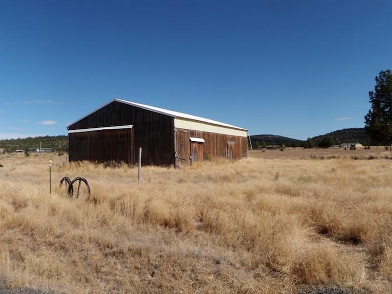 12322-TL 702 Southeast Redtail Lane, Prineville, OR 97754