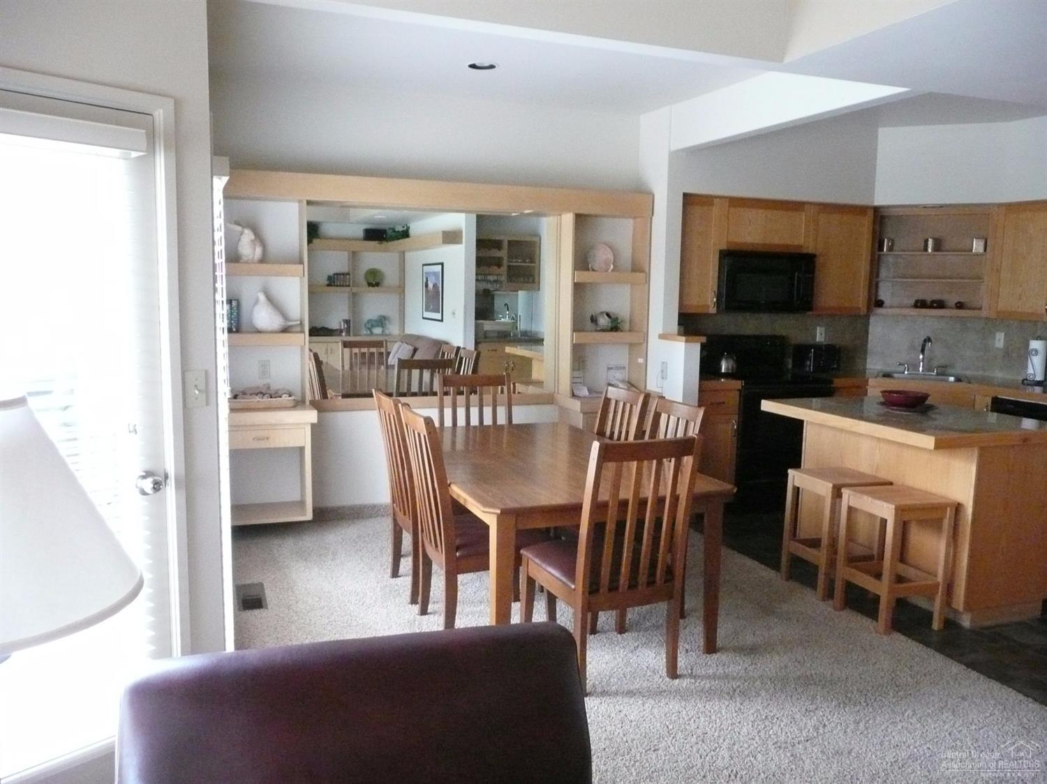 195-18-ERedtail Hawk Drive, Redmond, OR 97756