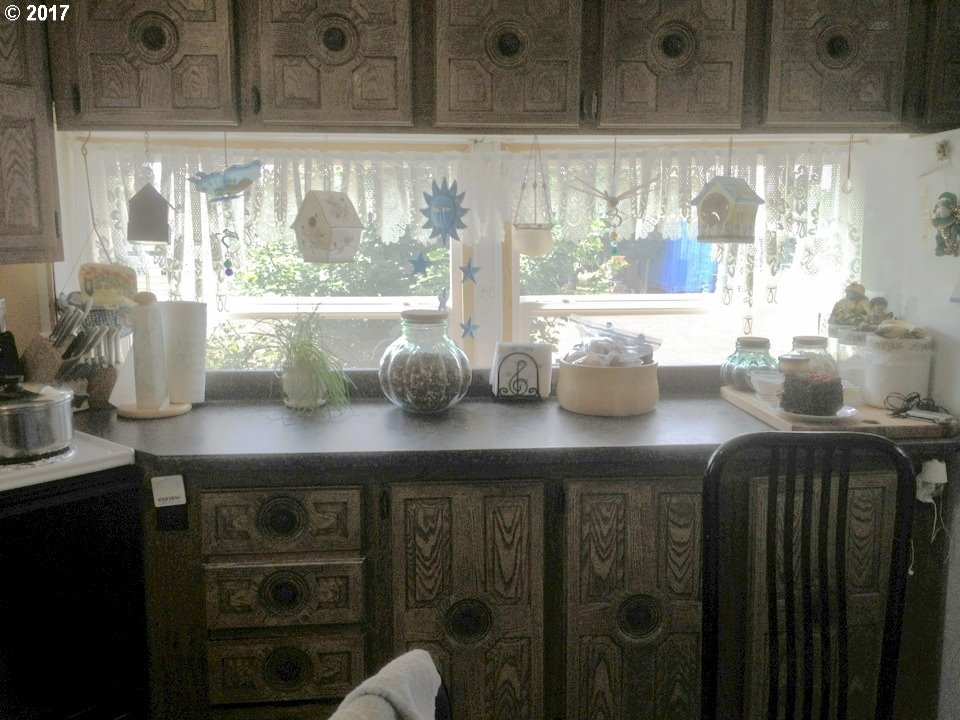 125 VAN BUREN ST, Athena, Or, OR 97813