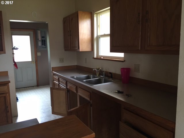 1020 WALNUT ST, Baker City, OR 97814