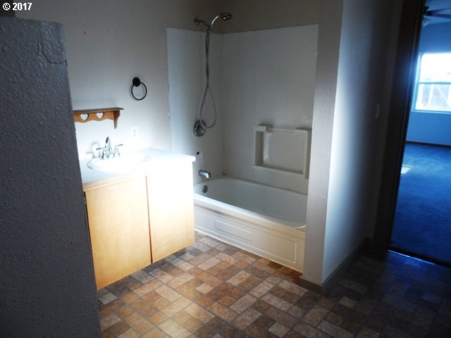 1730 CHESTNUT ST, Baker City, OR 97814