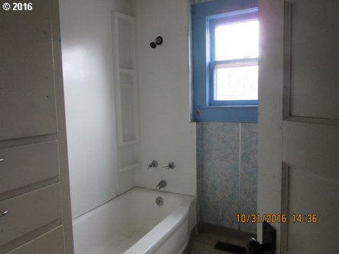 103 S POTTER ST, Condon, OR 97823