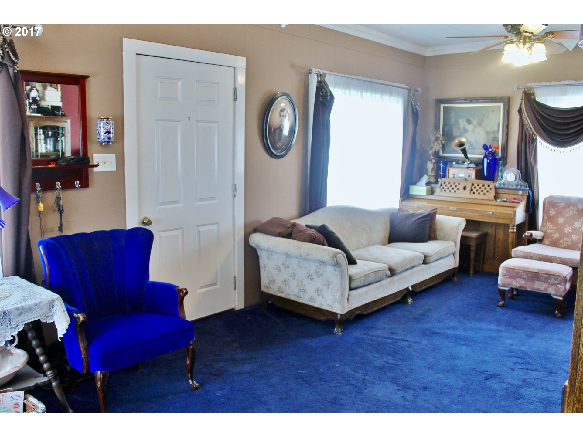 404 E PENNOYER ST, Condon, OR 97823
