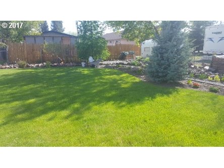 98 N 16TH AVE, Elgin, OR 97827