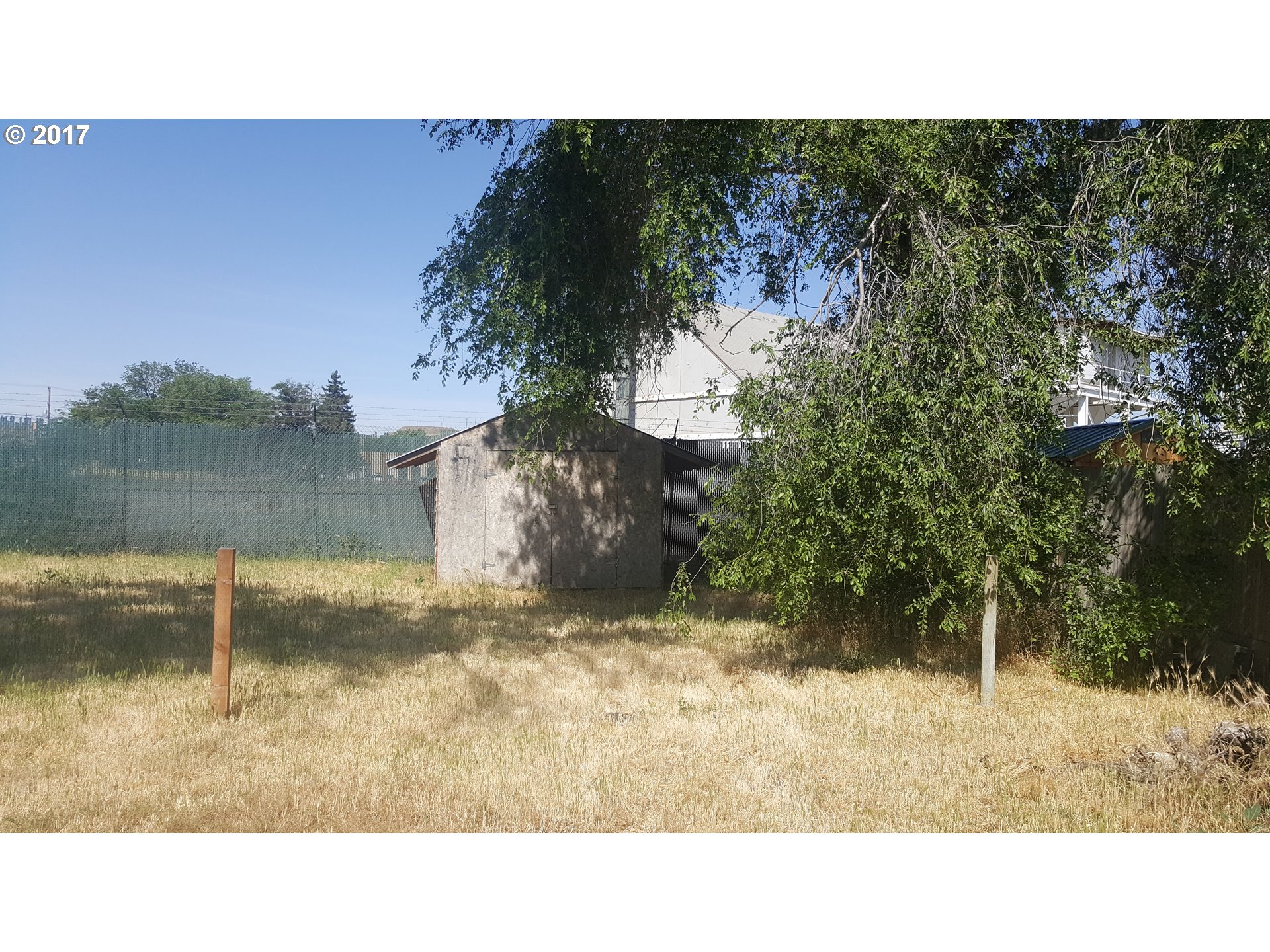 250 W BEEBE AVE, Hermiston, OR 97838