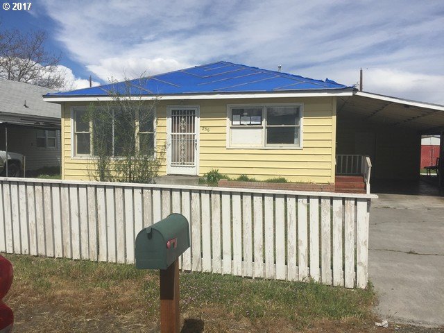 236 W RIDGEWAY AVE, Hermiston, OR 97838