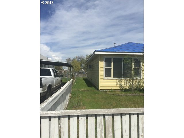 236 W RIDGEWAY AVE, Hermiston, OR 97838