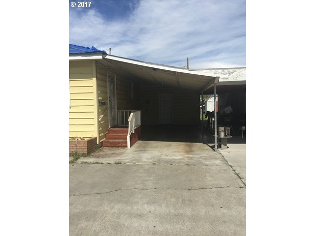 236 W RIDGEWAY AVE, Hermiston, OR 97838