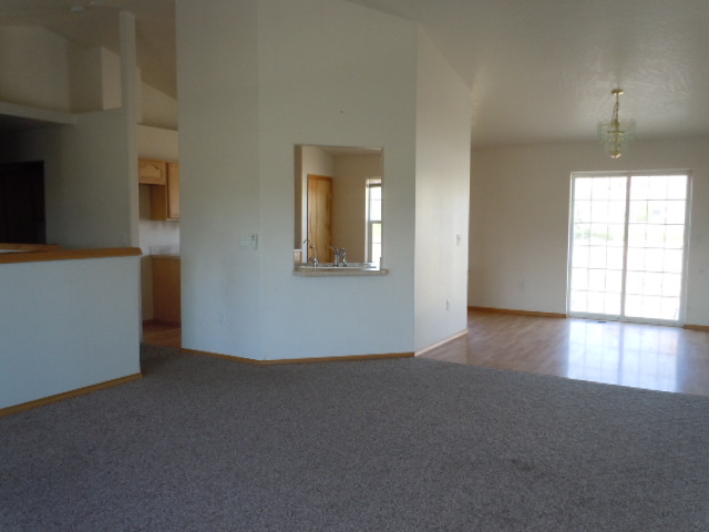 838 W Hartley AveHermiston, OR, 97838Umatilla County