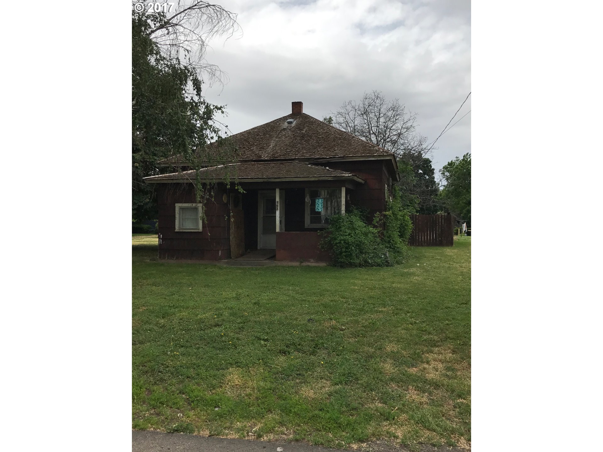 320 APPLE CT, Milton-Freewater, OR 97862