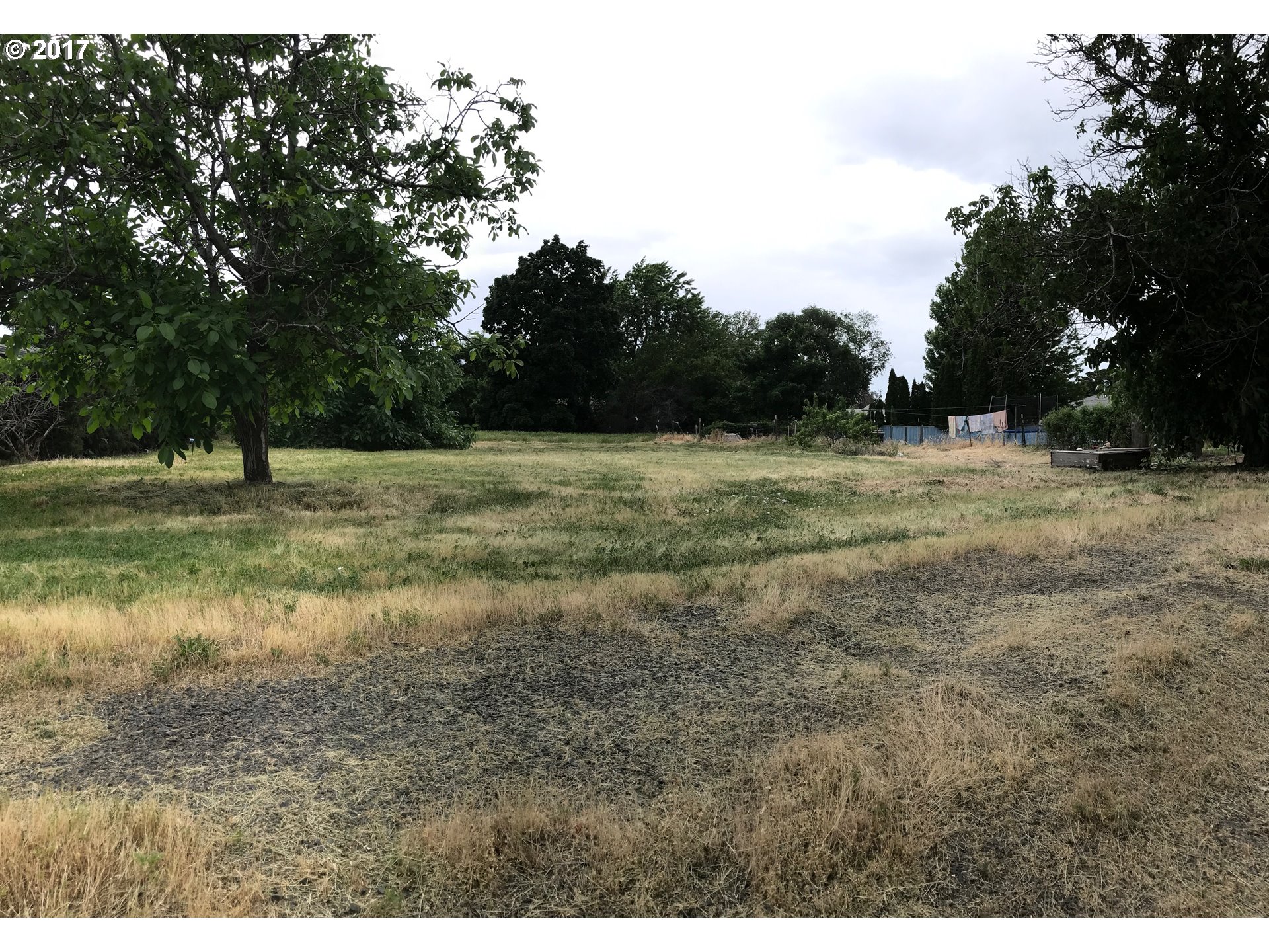 320 APPLE CT, Milton-Freewater, OR 97862