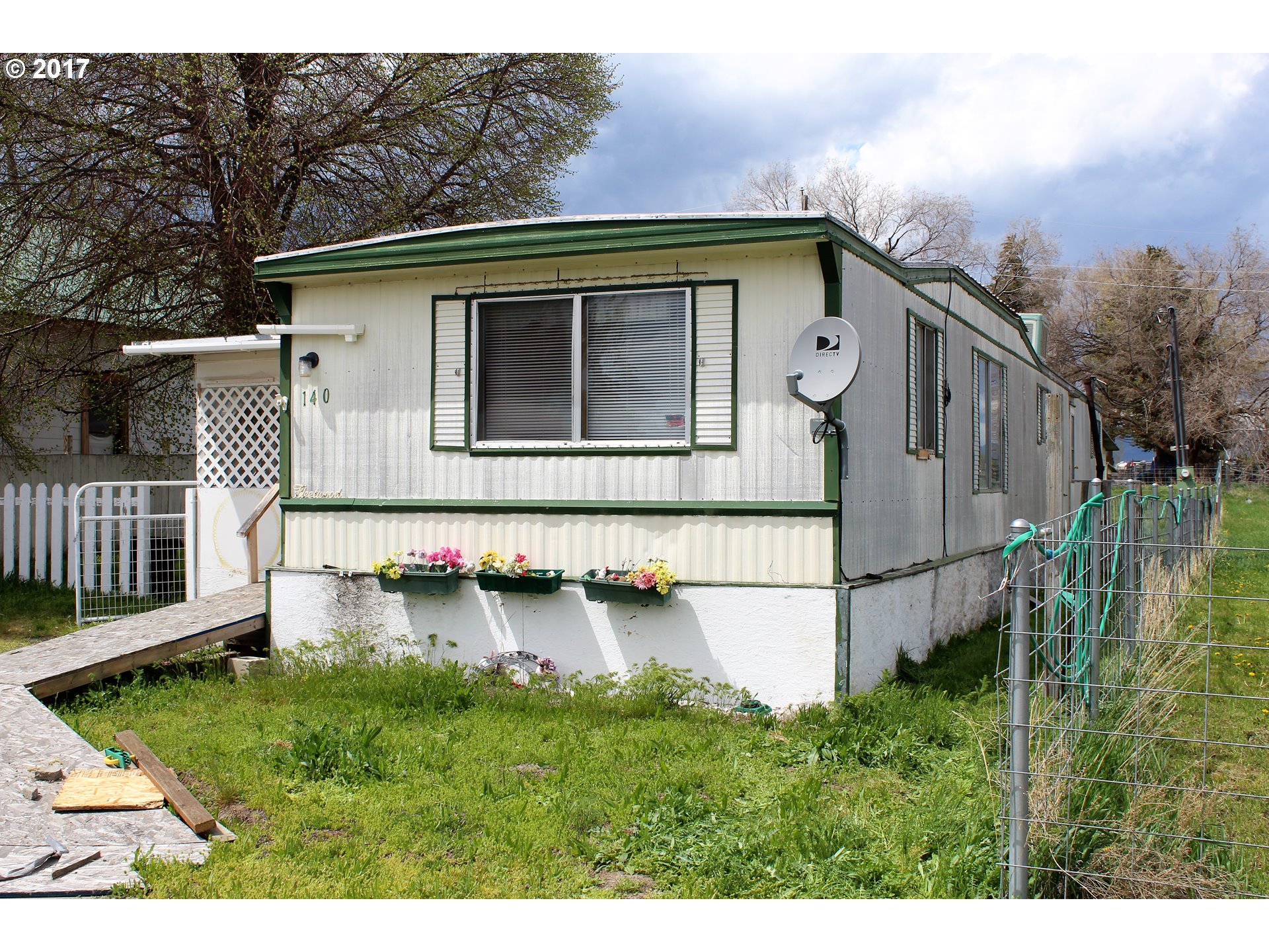 140 2ND ST, North Powder, OR 97867