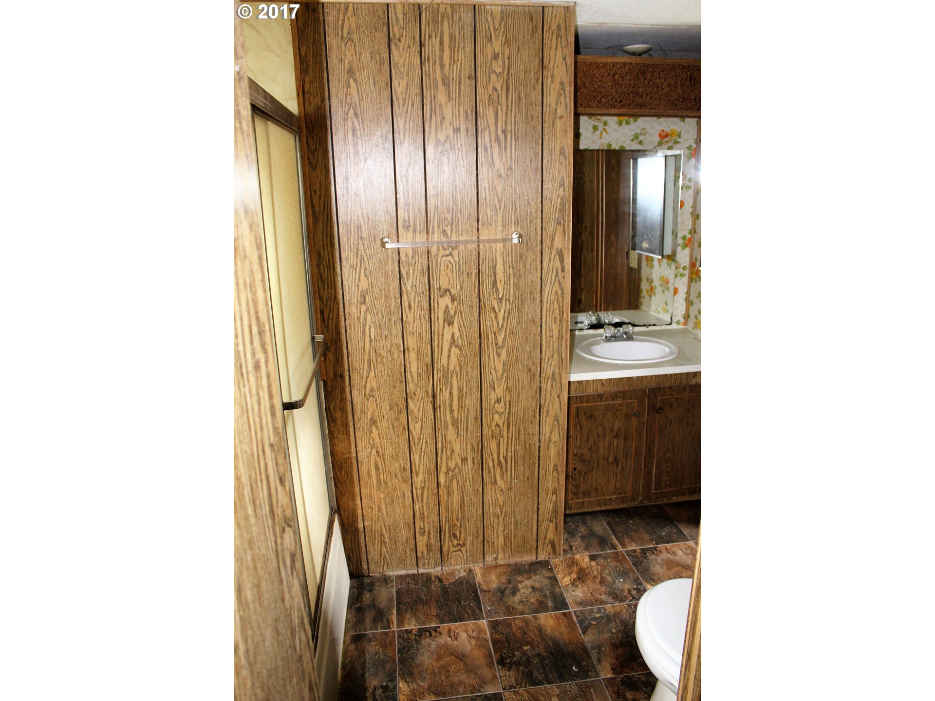 140 2ND ST, North Powder, OR 97867