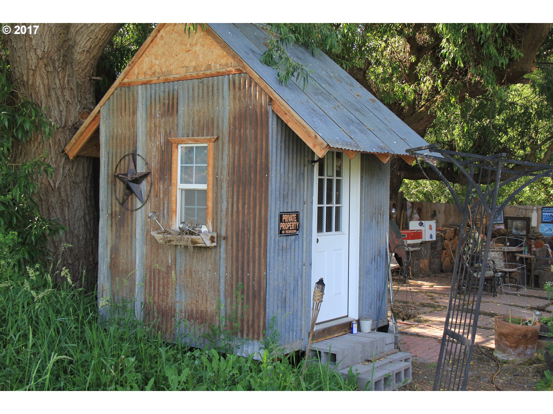 81843 UMATILLA RIVER RD, Umatilla, OR 97882