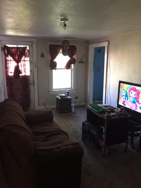 941 SW 2nd St, Ontario, OR 97914