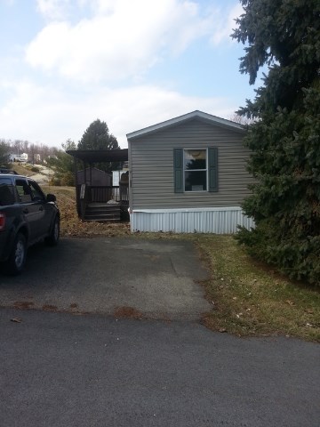 Port Royal Village 303 GAWAIN CIRLCEBelle Vernon, PA 15012