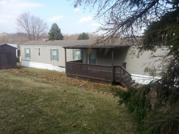 Port Royal Village 303 GAWAIN CIRLCEBelle Vernon, PA 15012