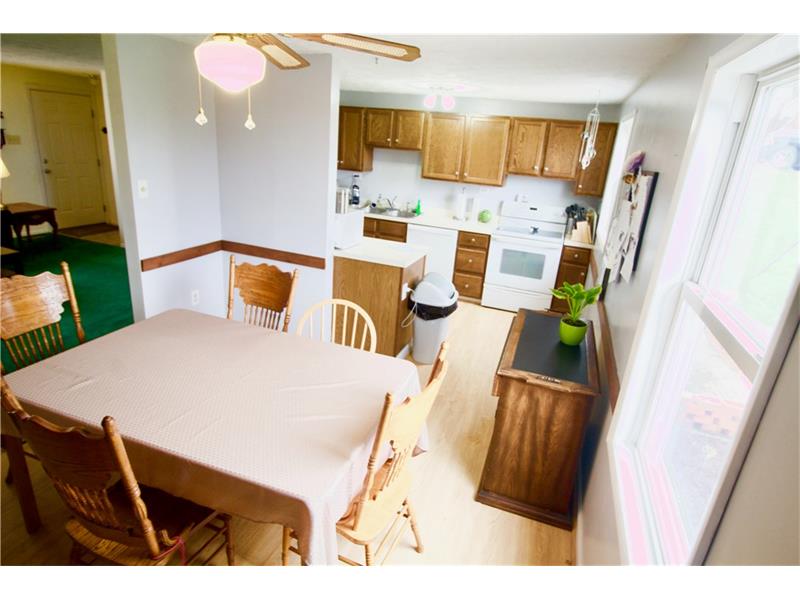 192 Pinehurst Dr, Economy, PA 15042