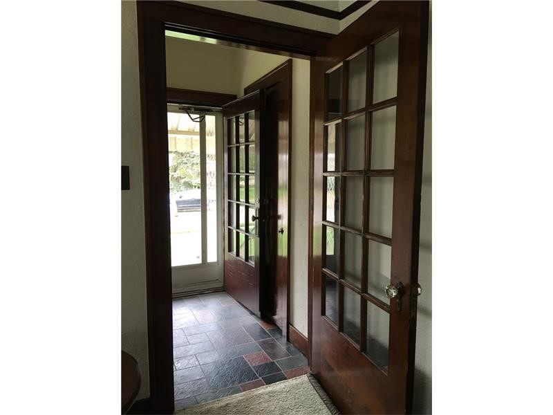 1811 Walnut St, Heidelberg, PA 15106