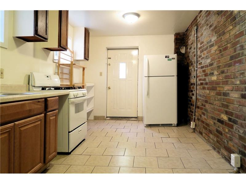 305 Lawn, Oakland, PA 15213