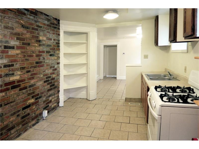 305 Lawn, Oakland, PA 15213