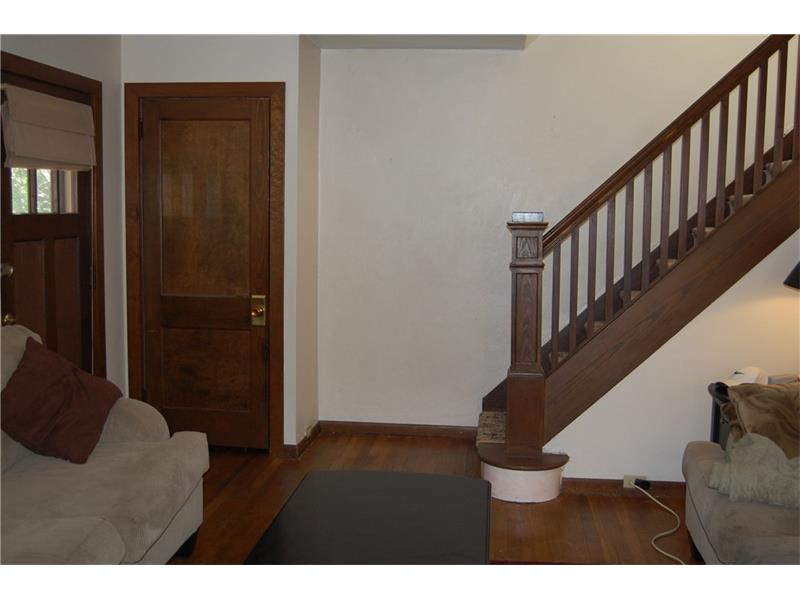 556 Greendale Avenue, Edgewood, PA 15218