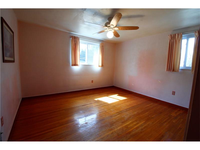 401 Pearce Road, Baldwin Twp, PA 15234