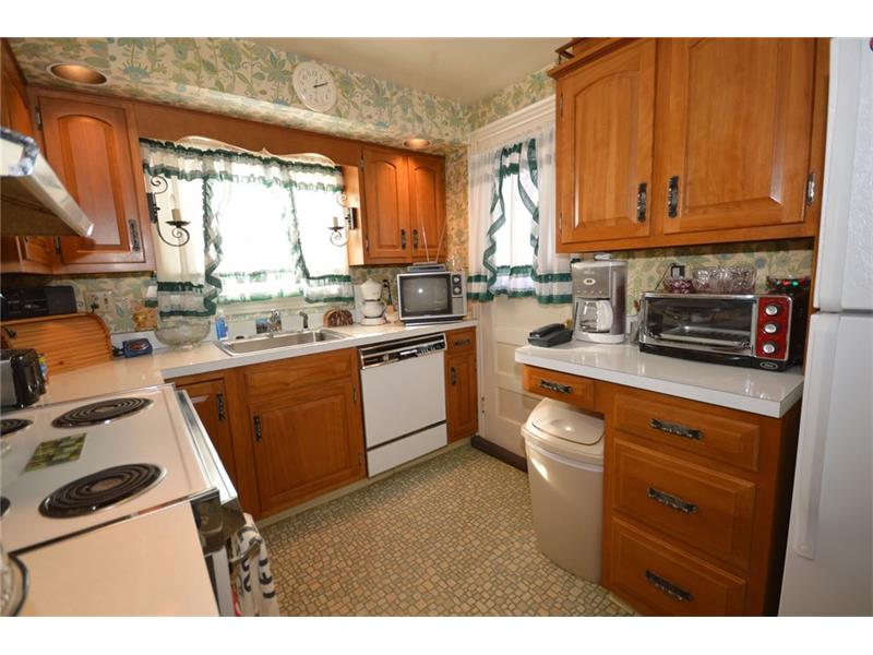 113 Mitchell Dr, Upper St. Clair, PA 15241