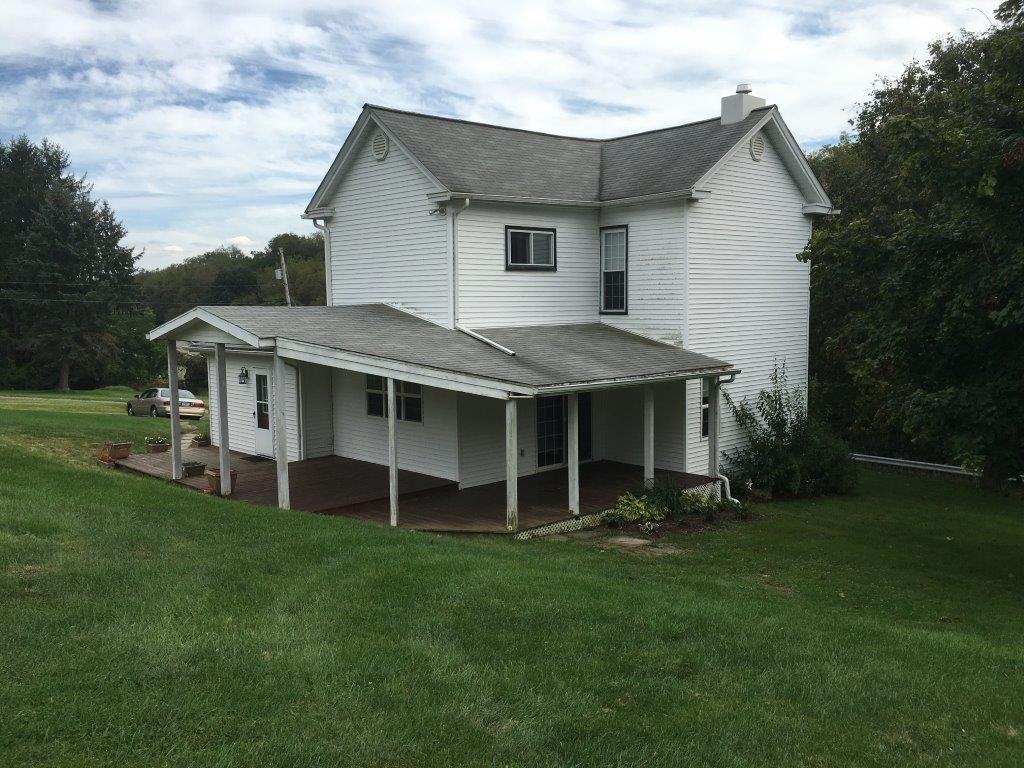 545 Lakeview Dr, Washington, PA 15301