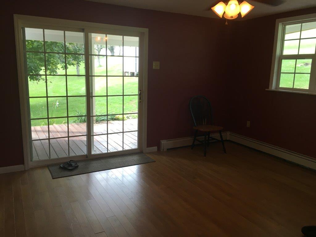 545 Lakeview Dr, Washington, PA 15301