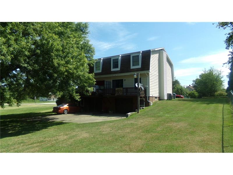 1 Center-Cottage Ave, Masontown, PA 15461