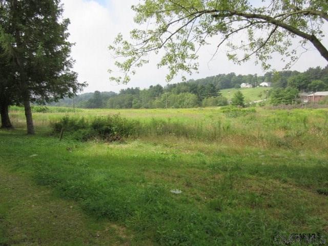 206 Chickentown Road, Somerset, PA 15501