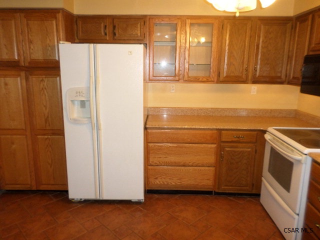 1091 S Columbia Ext, Somerset, PA 15501