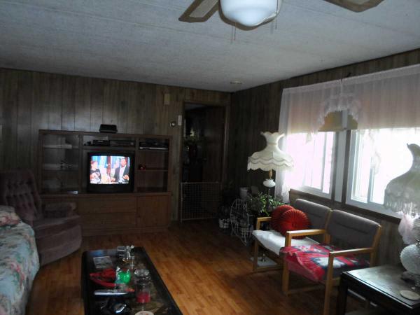 Sunny Acres 189 NicoleSomerset, PA 15501