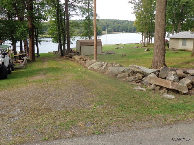 367 Lake Shore Road, Friedens, PA 15541