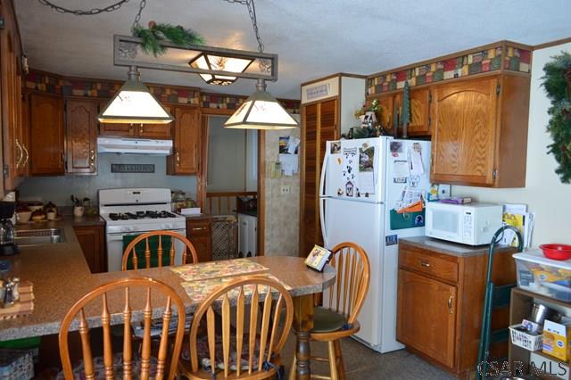 1287 Crossroad School Rd, Garrett, PA 15542